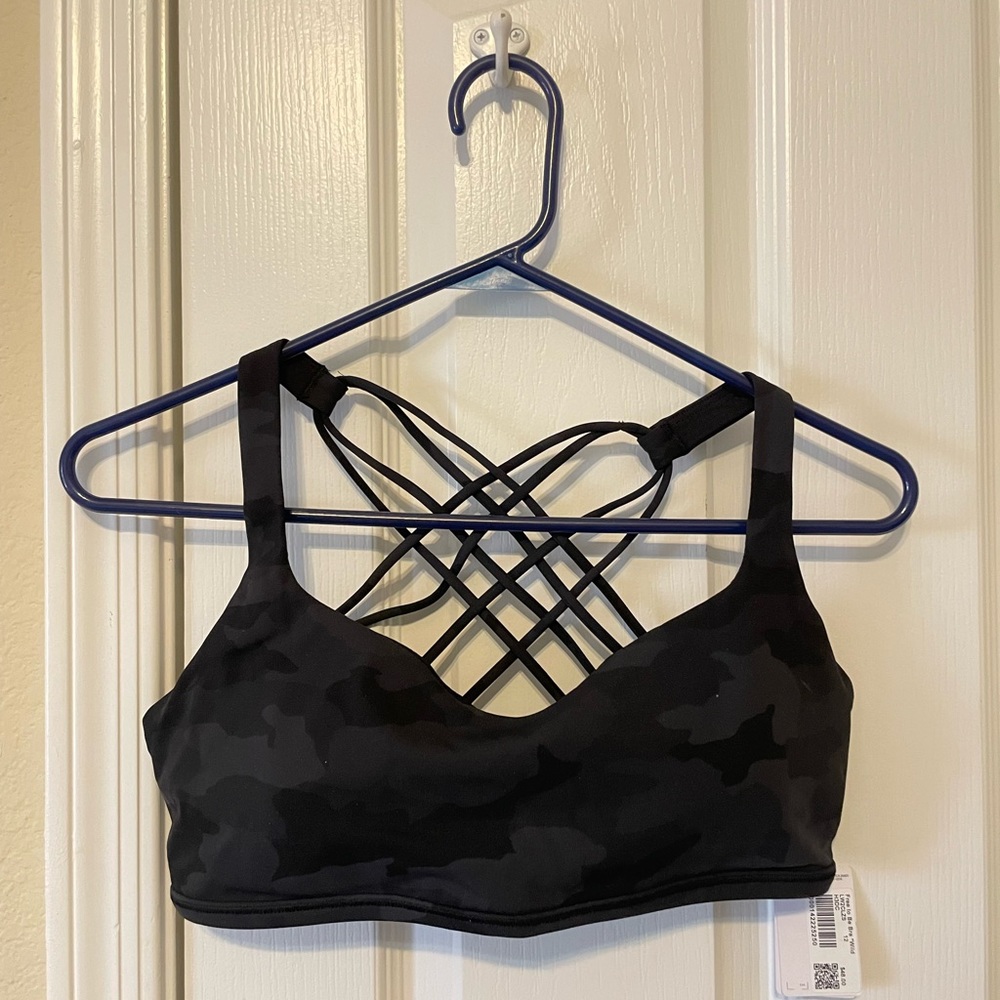 Lululemon Free To Be Bra size 12